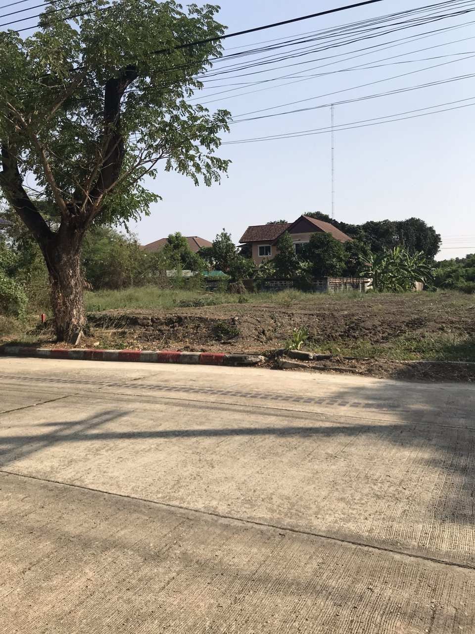 ขาย-ที่ดินเปล่าถมแล้ว-ติดถนนเมน-อยู่หมู่บ้านรวมเก้า-ซอยพุทธมลฑลสาย-2-ซอย-11