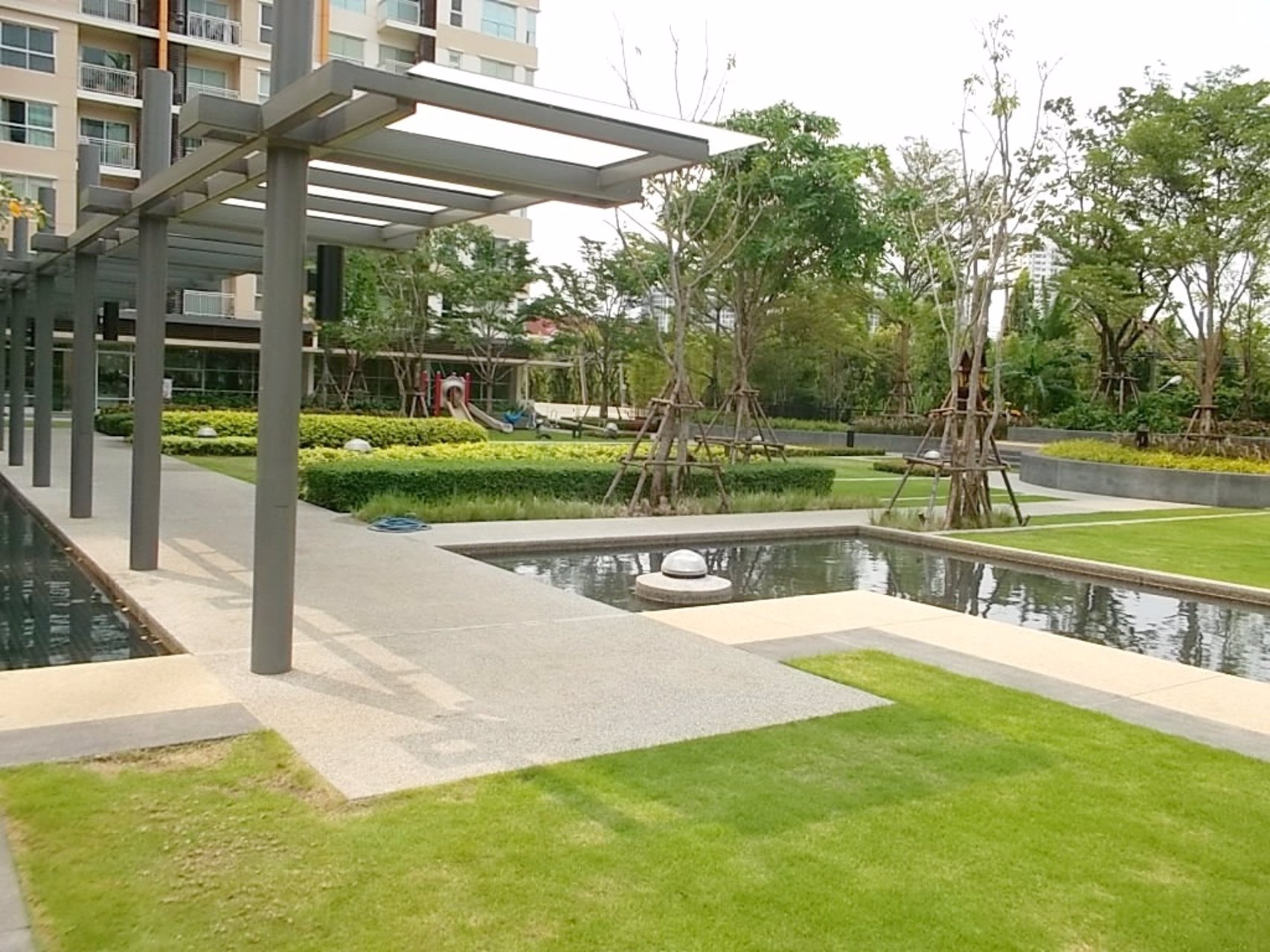 ขาย-ให้เช่า-คอนโดมิเนี่ยม-อยู่ฟรี1เดือน-โครงการ-s-s-sukhumvit-ใกล้รถไฟฟ้า-bts-พร้อมเฟอร์นิเจอร์แล