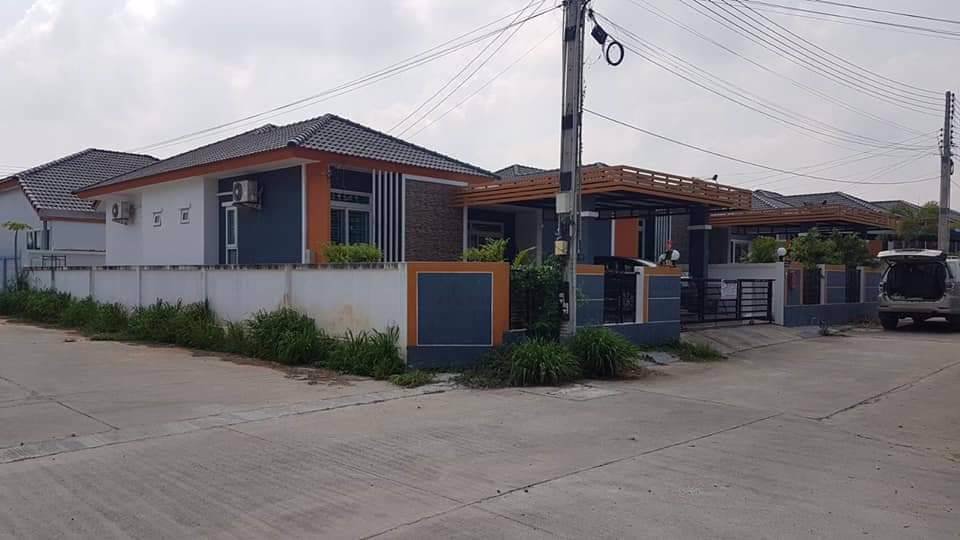 ขาย-บ้านเดี่ยวชั้นเดียว-พร้อมเฟอร์นิเจอร์-หลังหัวมุม-โครงการ-เดอะเบส-โฮม-อำเภอบางละมุง-ชลบุรี