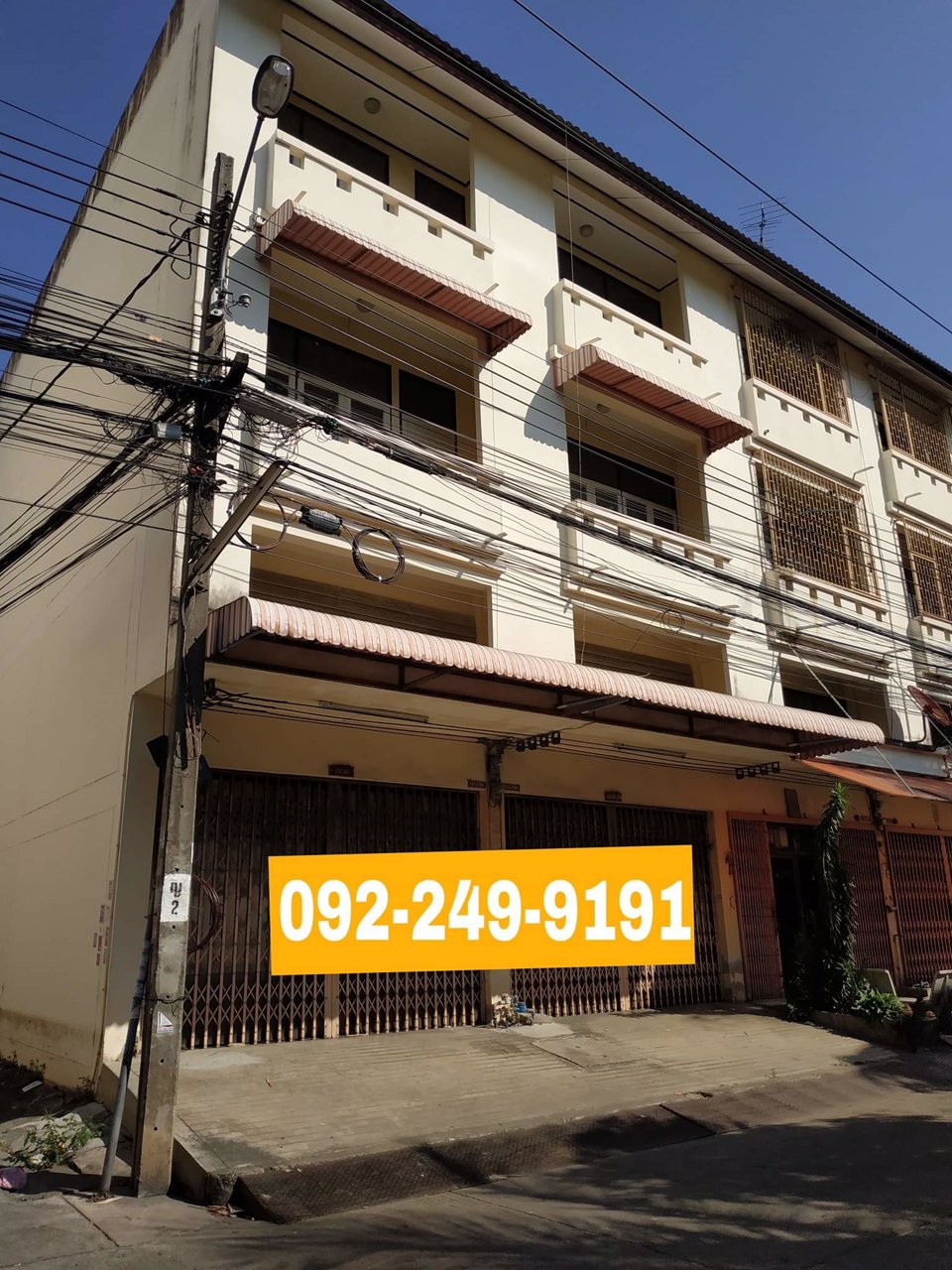 ขายด่วน-ตึกแถวทำเลดี-ซอยสวนผัก-19-ซอยศาลเจ้าพ่อเฮงเจีย-3-ชั้น-ครึ่ง-เขตตลิ่งชัน-กรุงเทพมหานคร