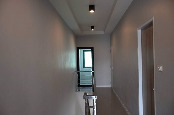 ขาย-ทาวน์โฮม-2-ชั้น-ทำเลทองโคราช-มีเพียง-3-คูหาเท่านั้น