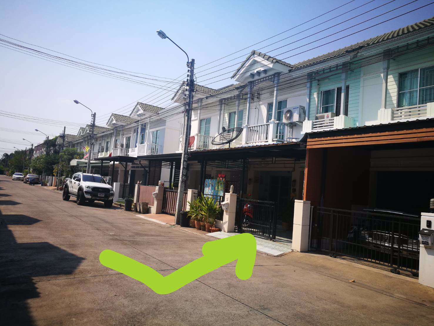 ขาย-ทาวน์เฮ้าส์-2-ชั้น-หมู่บ้านเดอะวิลล่า-ท่าอิฐ-ตกแต่งพร้อมเข้าอยู่-จังหวัดนนทบุรี