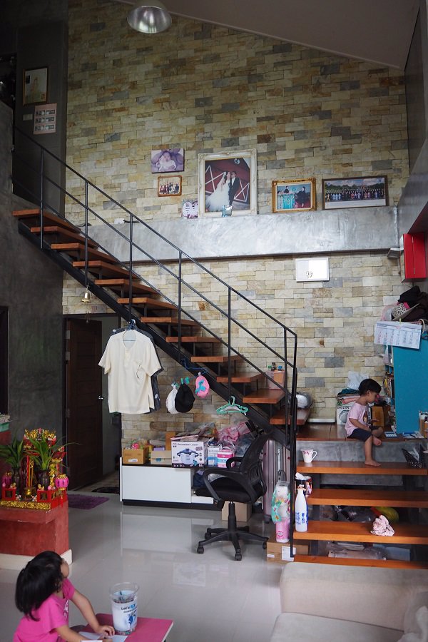 ขาย-บ้านพักอาศัย-ส่วนบุคคล-ตั้งอยู่กลางอำเภอปาย-จังหวัดแม่ฮ่องสอน