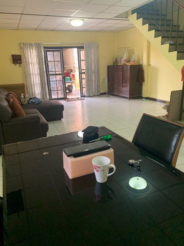 ให้เช่าทาวน์เฮาวส์-เนื้อที่32ตรว-สวน-ผัก50-ต่อเติมห้องครัวด้านหลัง-3ห้องนอนเตียงที่นอน-2ห้องน้ำ