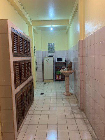 ให้เช่าทาวน์เฮาวส์-เนื้อที่32ตรว-สวน-ผัก50-ต่อเติมห้องครัวด้านหลัง-3ห้องนอนเตียงที่นอน-2ห้องน้ำ