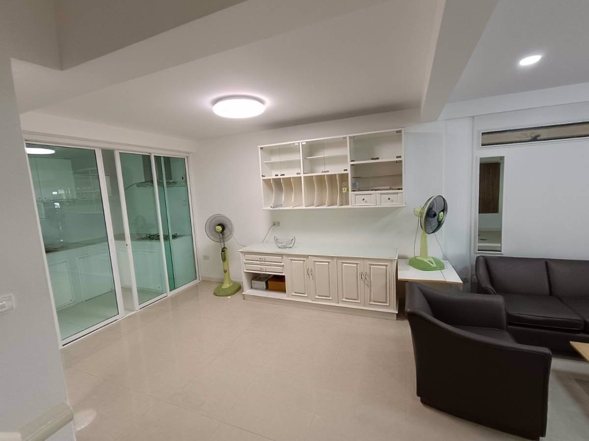 ขาย-ให้เช่า-บ้านทาวน์โฮม-3-ชั้น-มศุภาลัยวิลล์-สุขุมวิทย์-ศรีนครินทร์