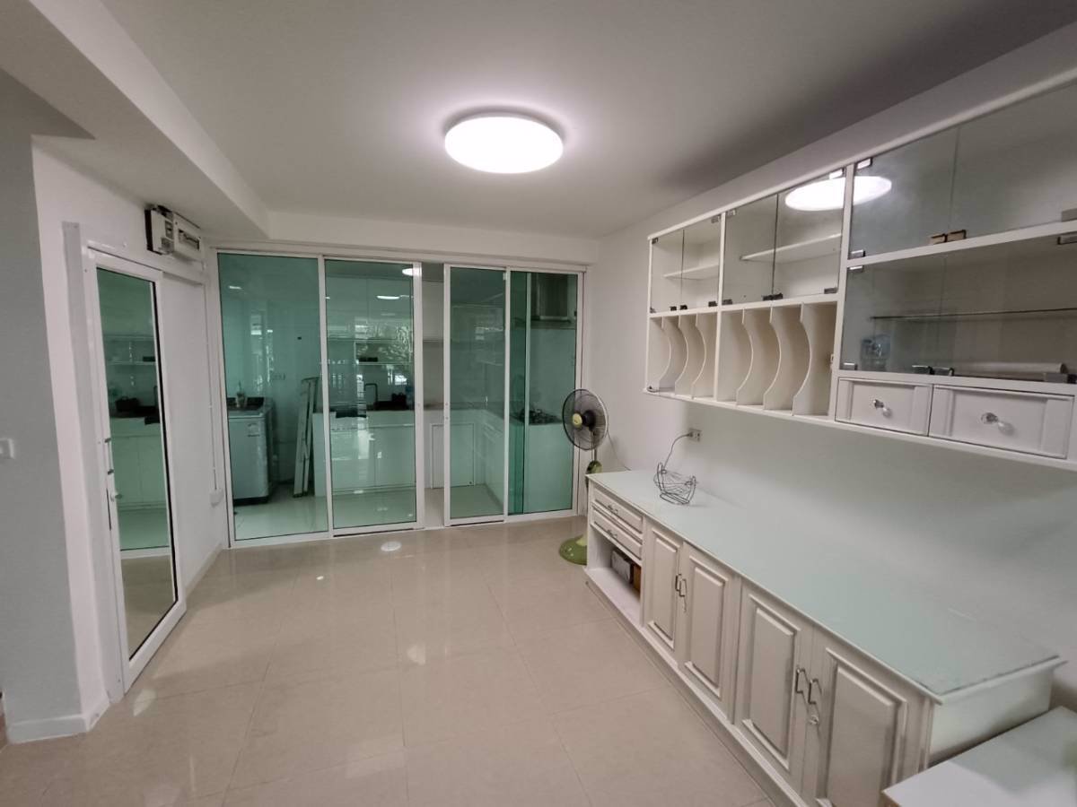 ขาย-ให้เช่า-บ้านทาวน์โฮม-3-ชั้น-มศุภาลัยวิลล์-สุขุมวิทย์-ศรีนครินทร์