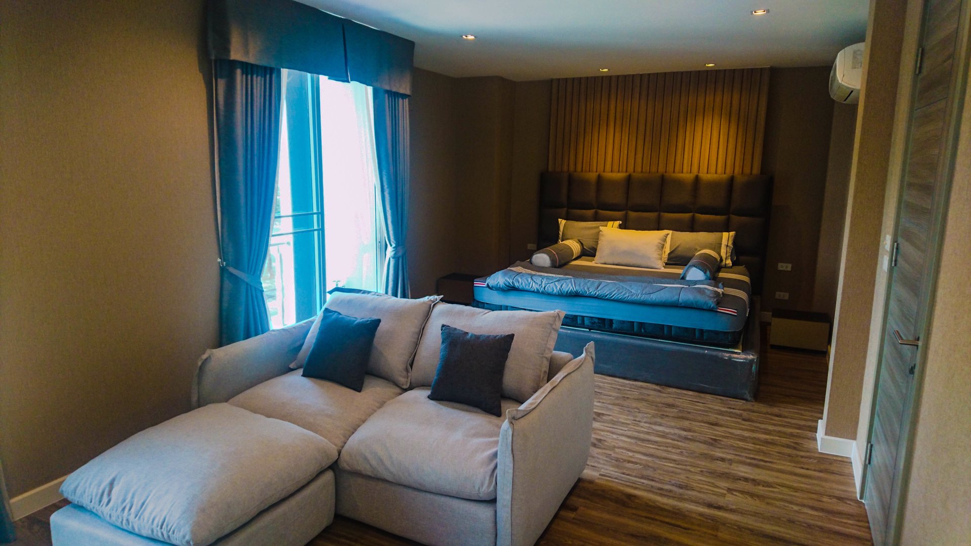 ให้เช่า-บ้านเดี่ยว-3-ชั้น-aq-arbor-หน้าสวนทำเลดีที่สุดในโครงการ-4-ห้องนอน-ใน-สวนหลวงบางนาพัฒนากา