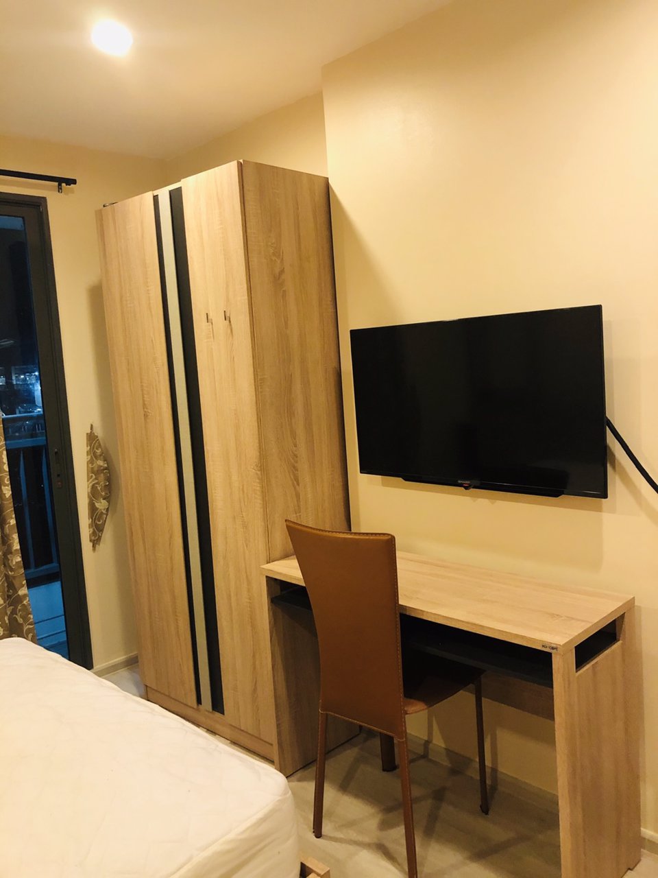 ให้เช่า-ideo-mobi-charun-interchange-8000-บาท-รวมส่วนกลาง