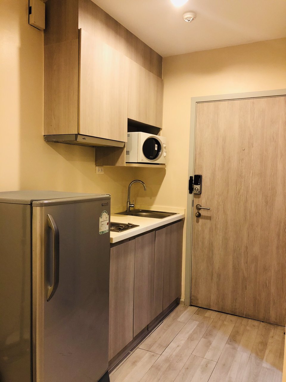 ให้เช่า-ideo-mobi-charun-interchange-8000-บาท-รวมส่วนกลาง