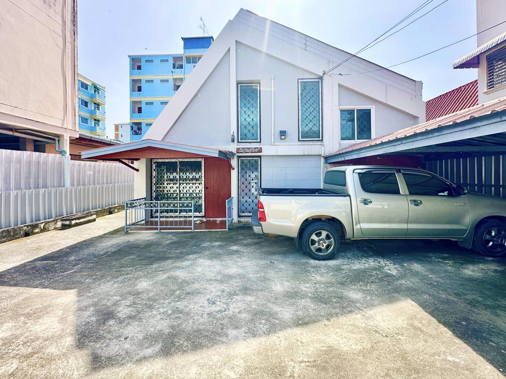 ขายด่วน-บ้านเดี่ยว-2-ชั้น-หมู่บ้านนวนคร-64-ตรว