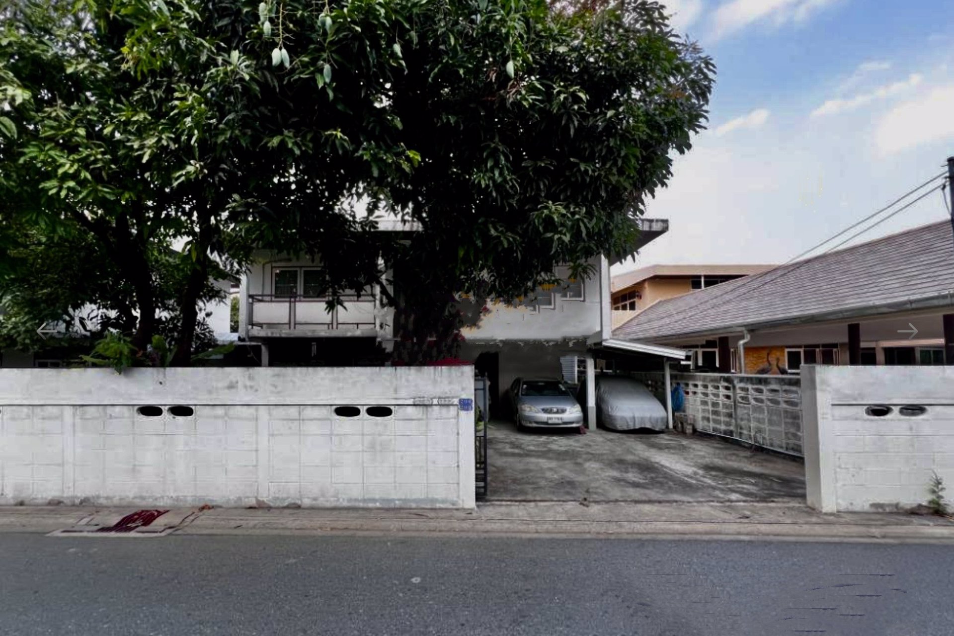 ขายด่วนที่ดินกับบ้าน2ชั้น2หลังย่านสุทธิสาร-รัชดา-ห้วยขวาง