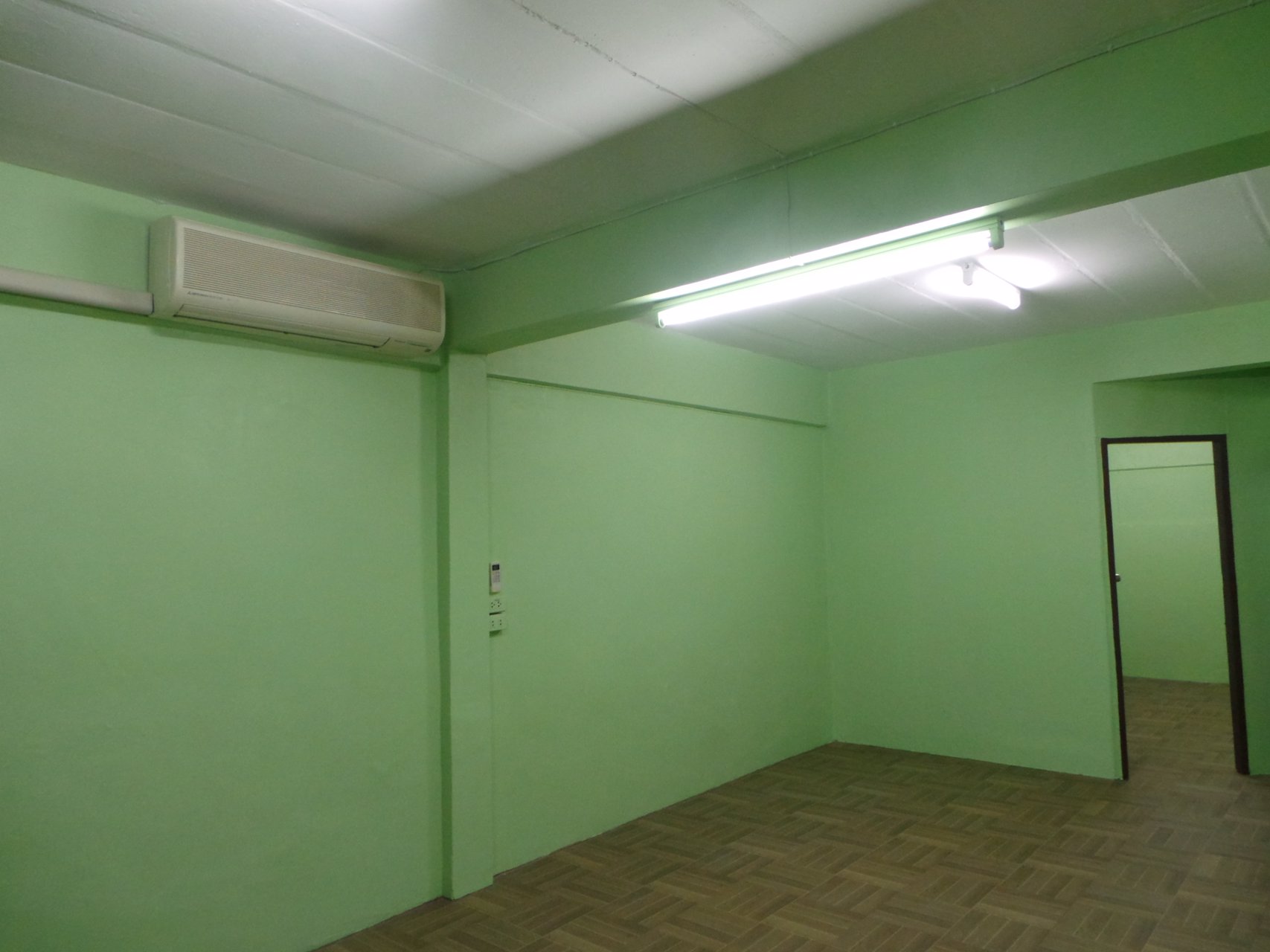 อาคารพาณิชย์ชั้นล่างให้เช่าพื้นที่ทำ-สำนักงานอ๊อฟฟิตหรือ-ร้านค้าร้านอาหารและเครื่องดื่มคาเฟ่