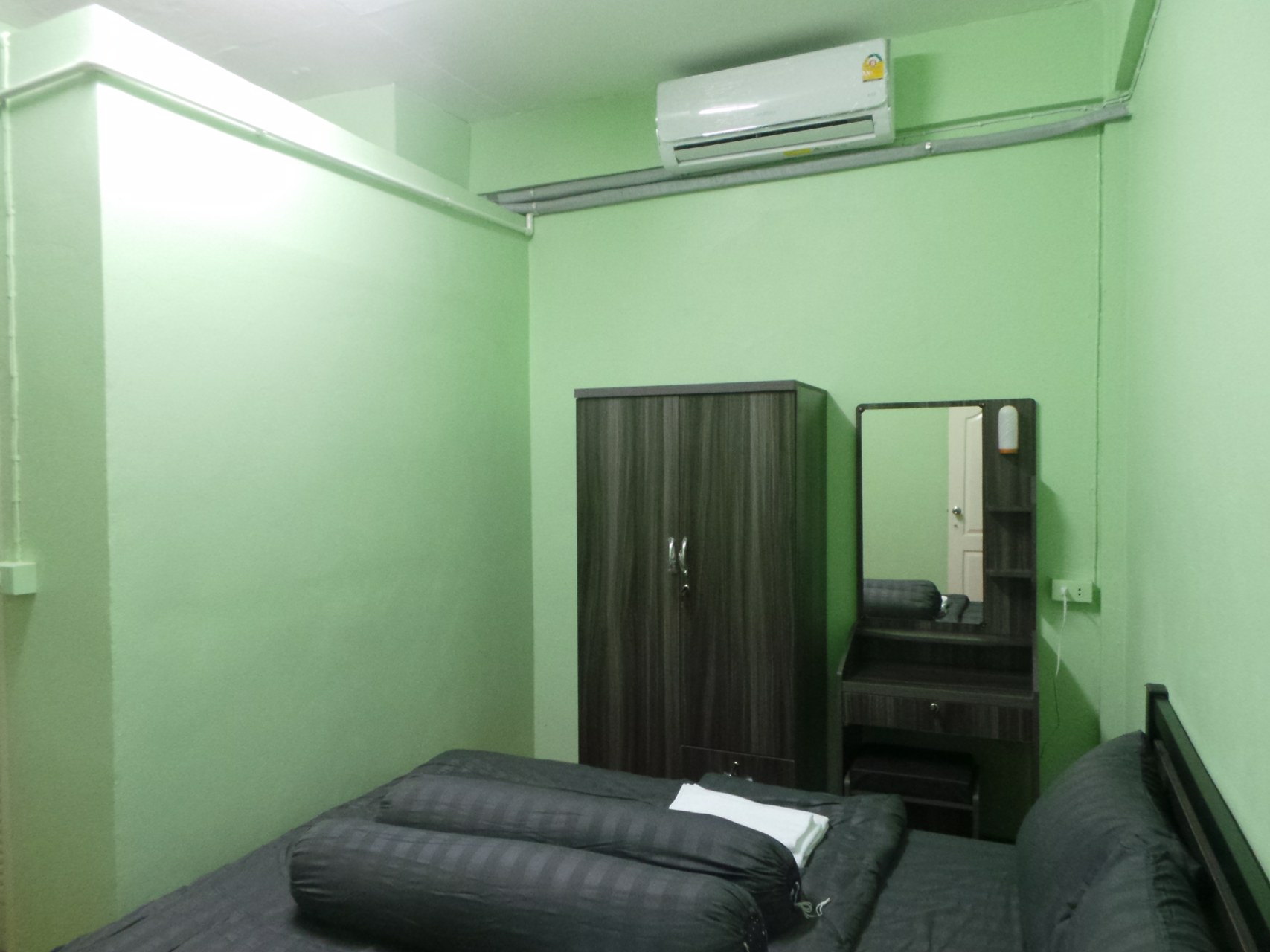 มี-หอพัก-ห้องพัก-ให้เช่า-แบบรายวันและรายเดือน