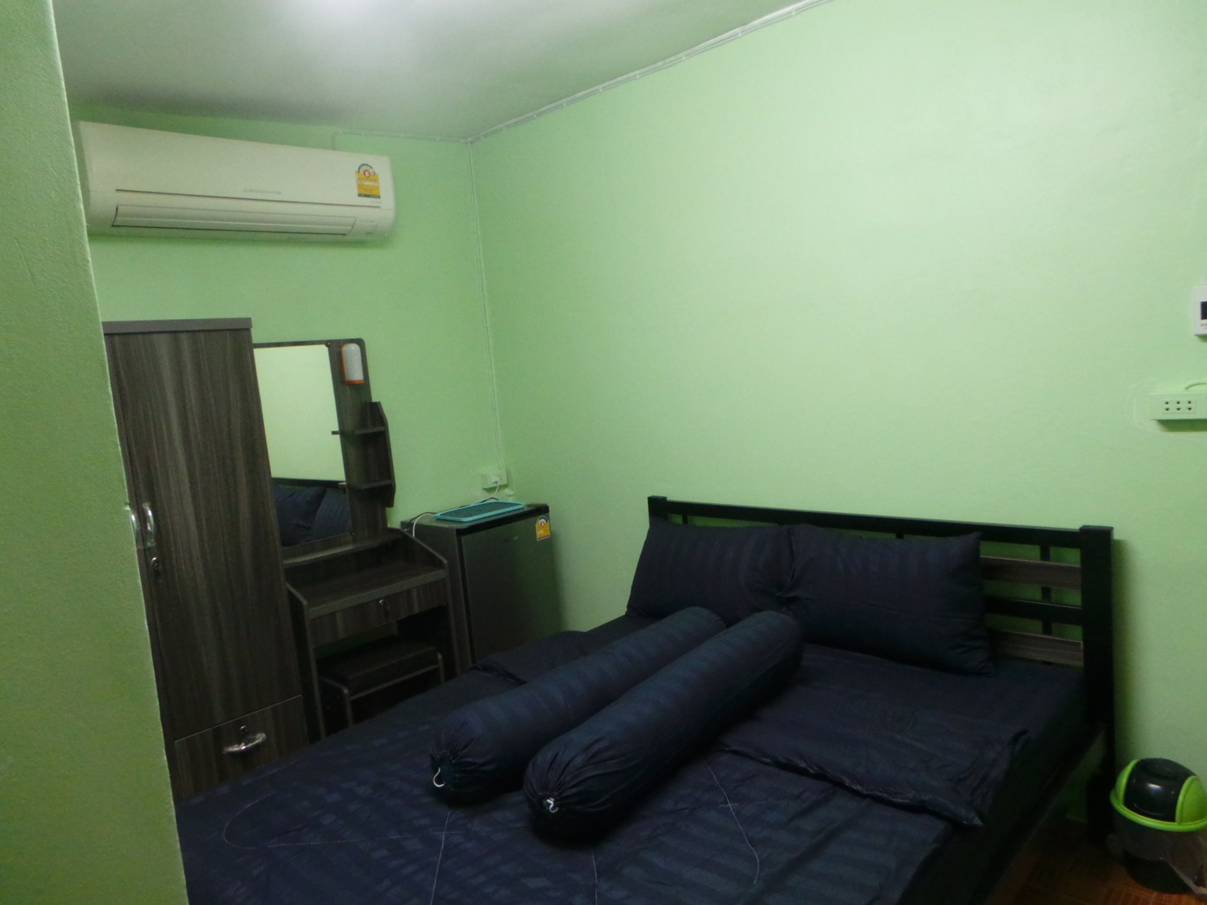 มี-หอพัก-ห้องพัก-ให้เช่า-แบบรายวันและรายเดือน