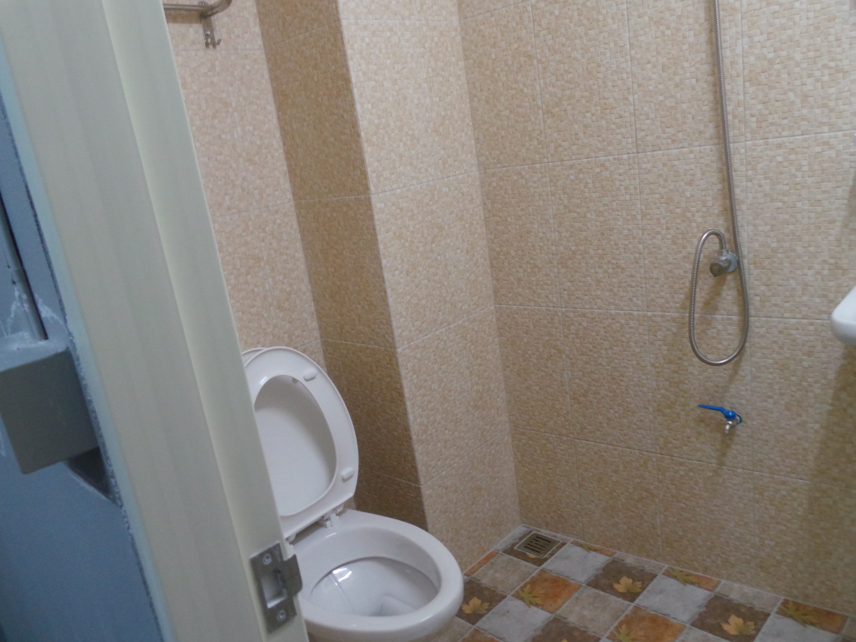 มี-หอพัก-ห้องพัก-ให้เช่า-แบบรายวันและรายเดือน