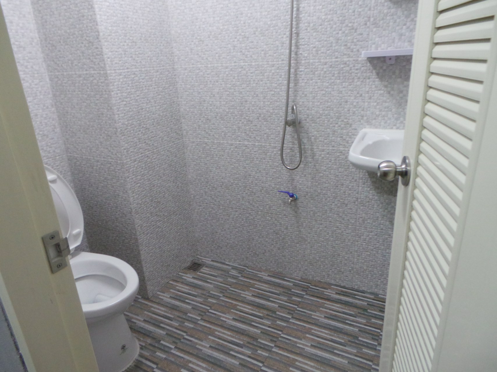 มี-หอพัก-ห้องพัก-ให้เช่า-แบบรายวันและรายเดือน