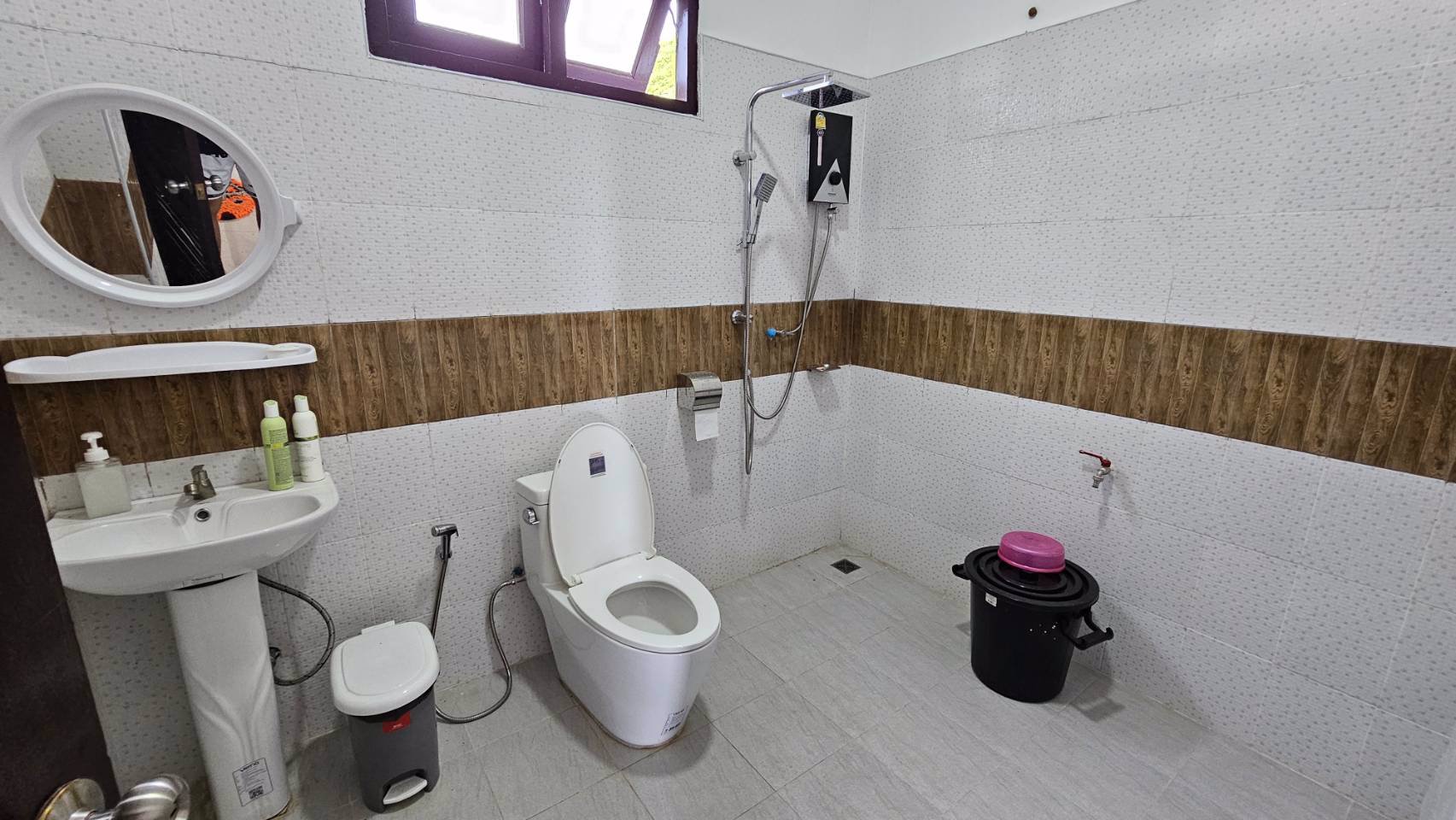 ขายบ้านเดี่ยว-เนื้อที่-118-ตรว-ตรงข้ามร้านเหล้าขวัญ-เส้น-บขสแพร่