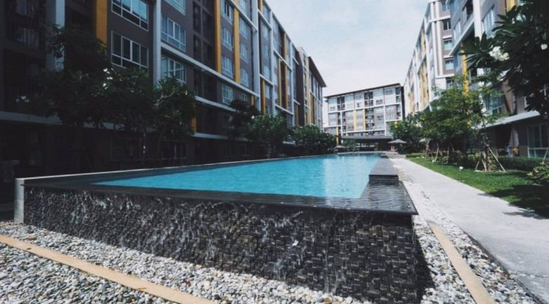 dcondo-campus-resort-bangsaen