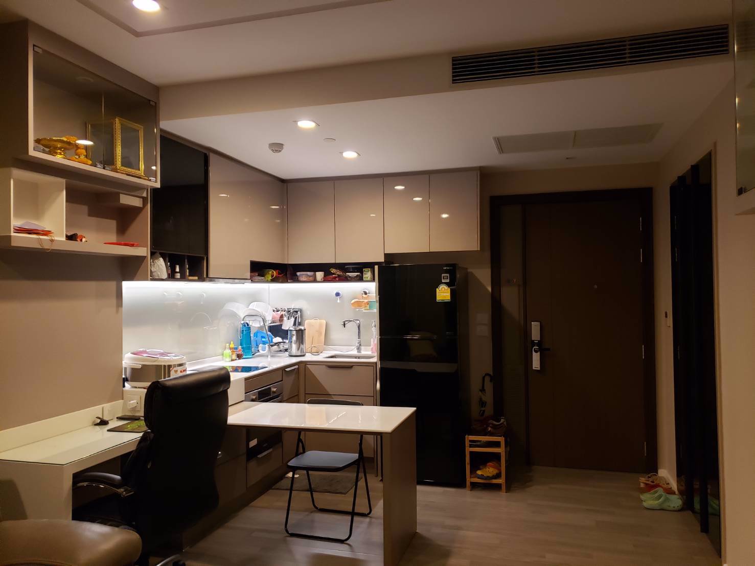 ขายถูก-คอนโดหรู-ริมน้ำเจ้าพระยา-333-ริเวอร์ไซด์-วิวเมือง-58-ล้าน