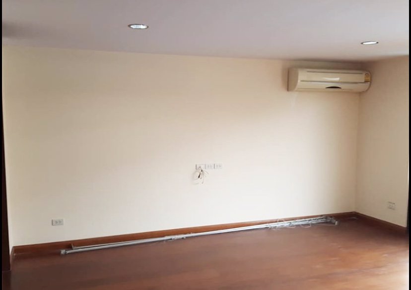 ขายด่วน-ใกล้รถไฟฟ้าศรีนครินทร์-ทาวน์โฮม-5-ชั้น-กรีนทาวน์-ซอยพัฒนาการ-52