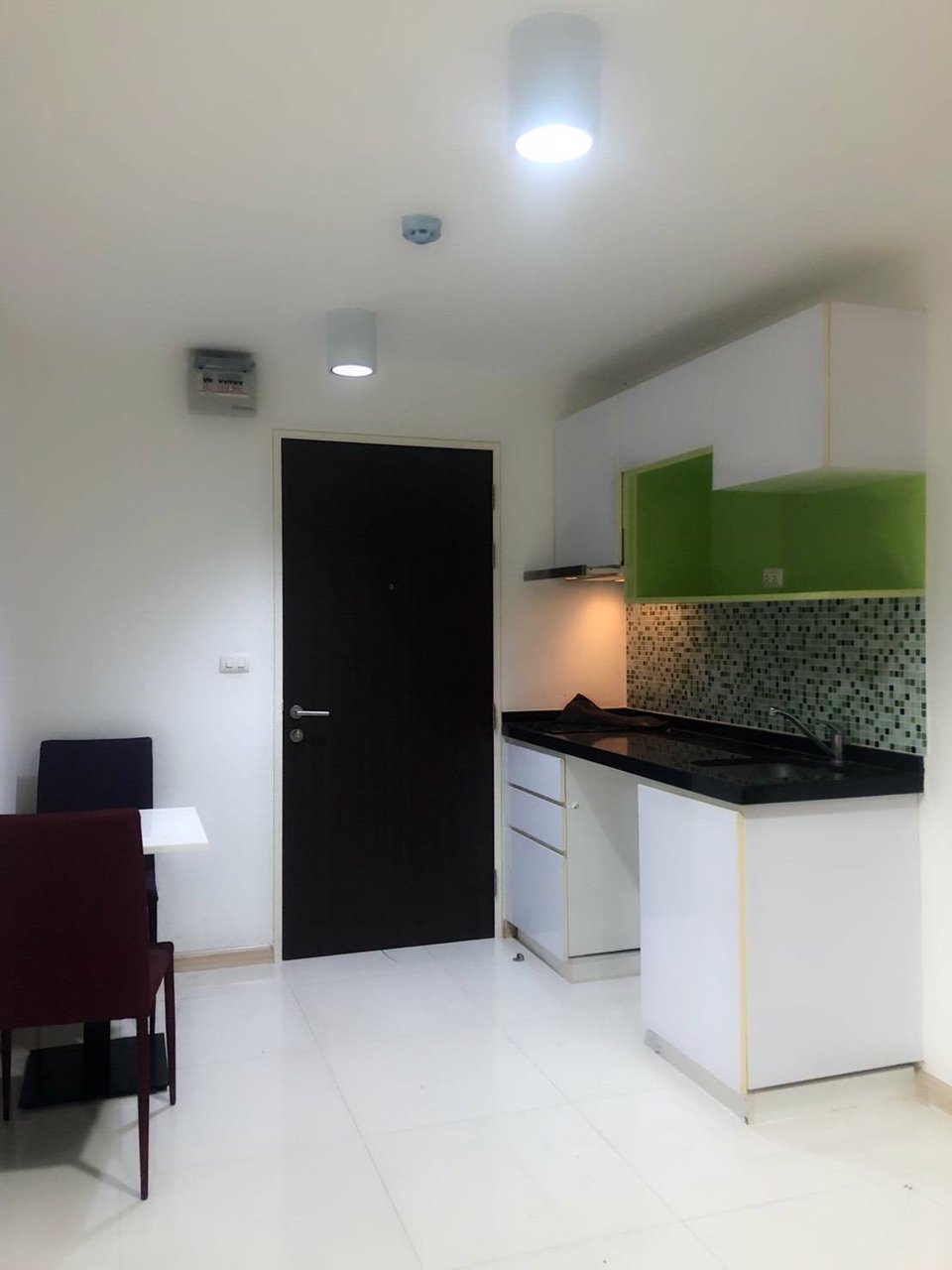 ขาย-ชาโตว์-อินทาวน์-พหลโยธิน-32-ชั้น-7-วิวสระ-18-ล้าน