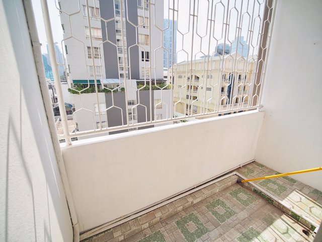 ให้เช่า-คอนโดที่ติดสีลม-complex-ที่สุด-3-ห้องนอน-187-ตรม-มีที่จอดรถประจำ