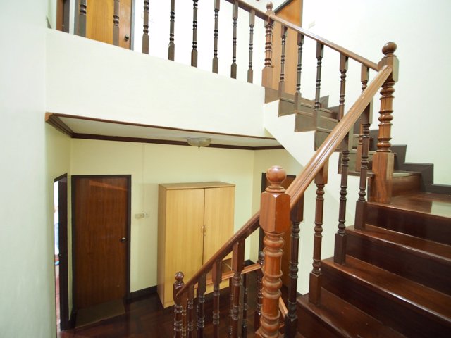 ขาย-อาคารพาณิชย์-4-ชั้น-375-ตรว-ติดถนนหลัก-รัชดาภิเษก-32