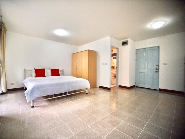 ขาย-ห้องพร้อมเฟอร์-พาร์คแลนด์-บางนา-890000-บาท