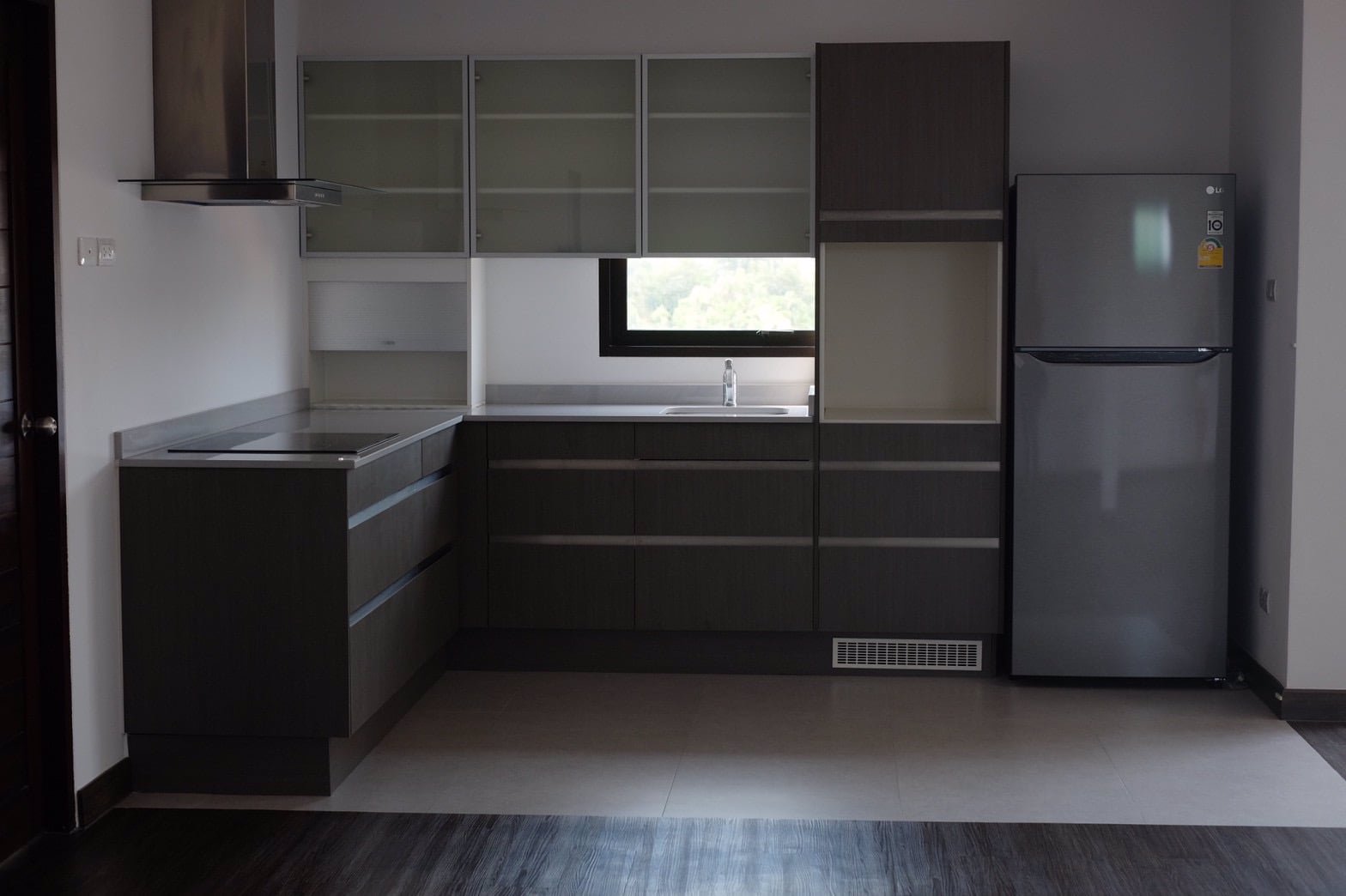 ให้เช่าโฮมออฟฟิศ-สำนักงานให้เช่า-ใกล้เดอะ-ไนน์-พระราม-9-มือหนึ่ง