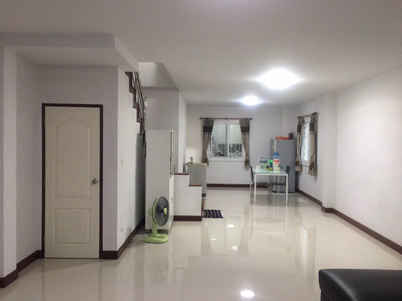 ขาย-ทาวน์เฮ้าส์-สุริยา-เพลส-บางนา-กม-5-suriya-place-bangna-หลังมุม-สภาพใหม่