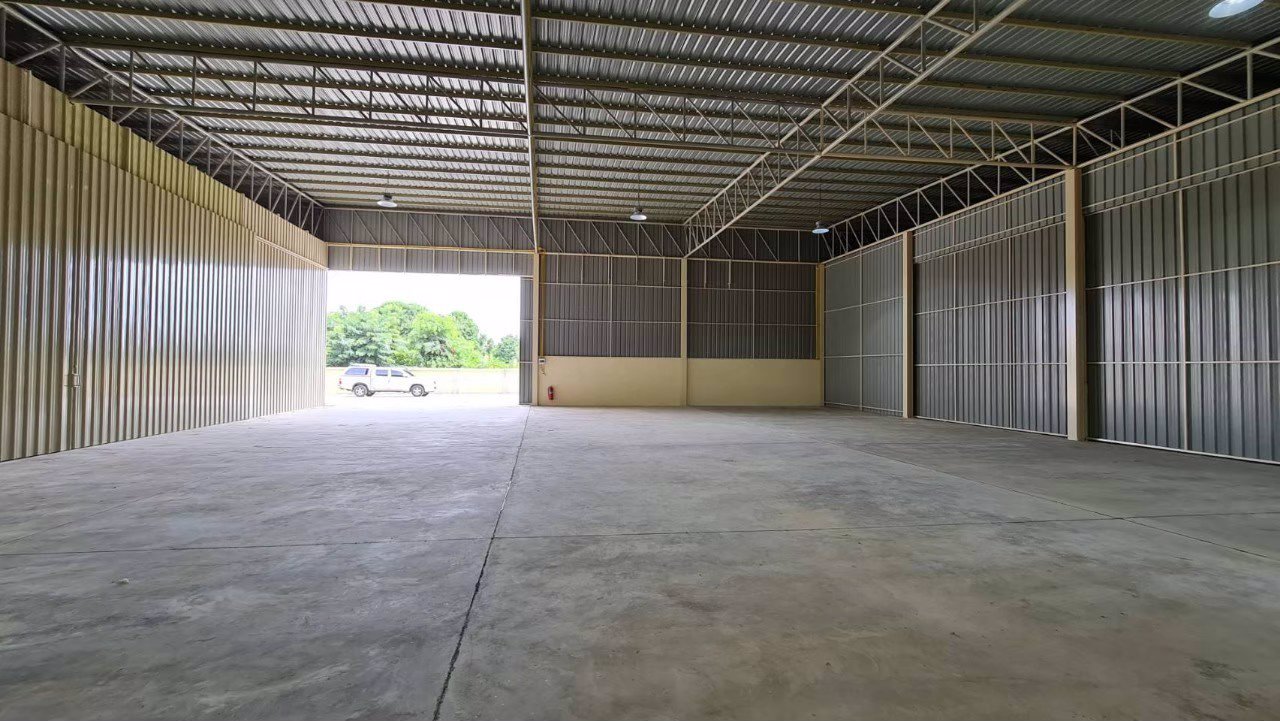 ให้เช่าโกดัง-อยู่ห่างตัวเมืองพิษณุโลก-8-กมเท่านั้น