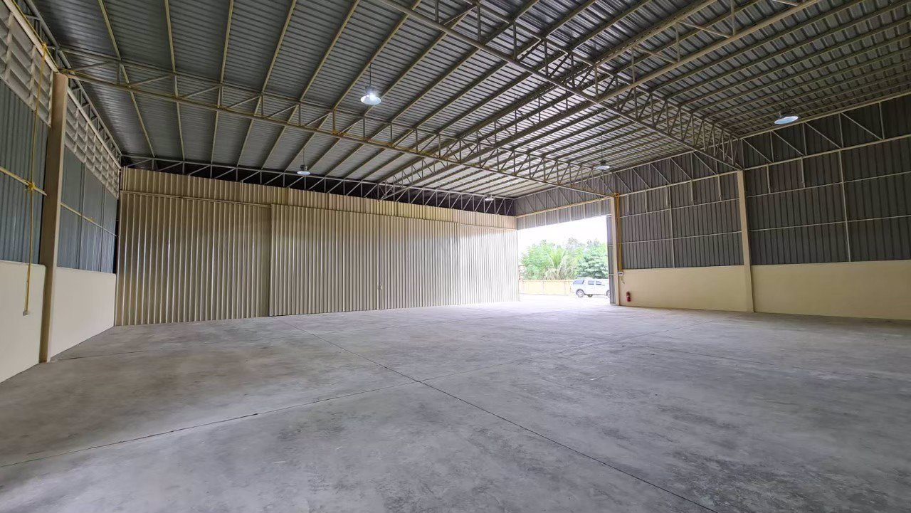 ให้เช่าโกดัง-อยู่ห่างตัวเมืองพิษณุโลก-8-กมเท่านั้น