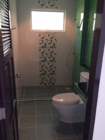 ขายทาวน์โฮม-2-ชั้นหลังริม-ติดสวนกลางหมู่บ้าน