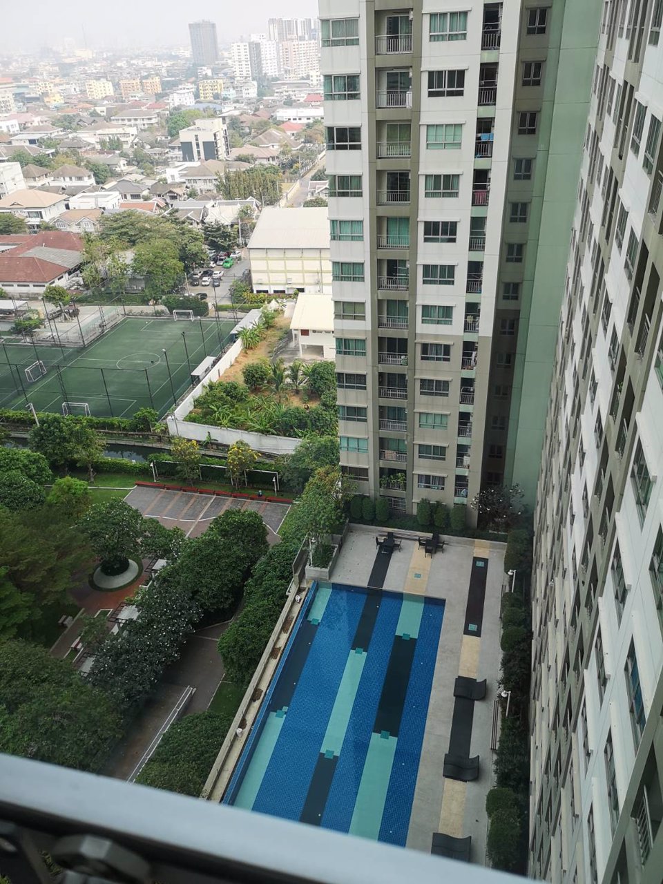 ขายคอนโด2ห้องนอน-ลุมพินี-พาร์ค-ปิ่นเกล้า-วิวสระว่ายน้ำ