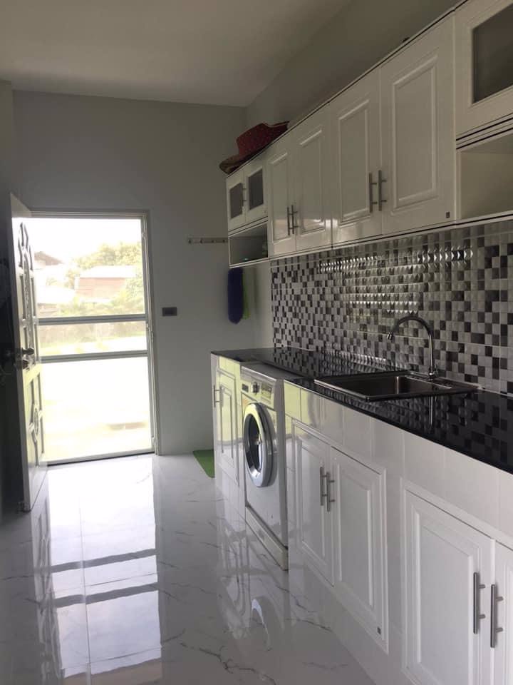 ขายบ้านใหม่สวยหรูพร้อมเฟอร์นิเจอร์-บนพื้นที่-1-ไร่-2-งาน-ที่อำเภอนาแก-จังหวัดนครพนม