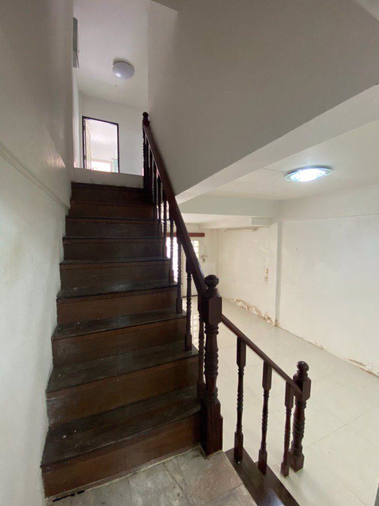 ขาย-ทาวน์โฮม-รัชดาซอย-3-mrt-พระราม-9-ซอย-โพธิ์ปั้น-14