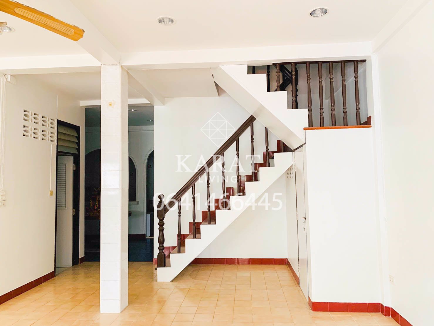 ให้เช่าทาวเฮาส์-2-ชั้น-หมู่บ้านรุ่งเจริญ-ซวชิรธรรม-21-4-นอน-2-น้ำ-15000