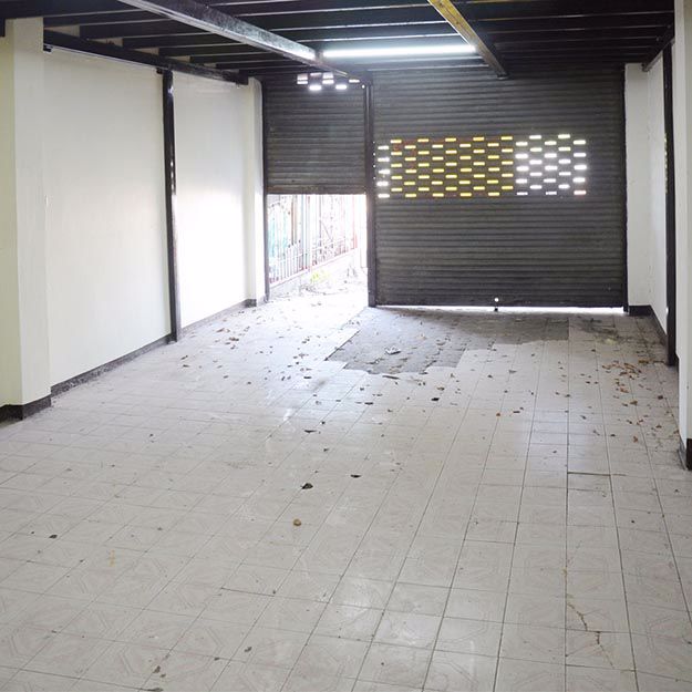 ขายอาคารพาณิชย์45ชั้น-165ตรว-ซศรีพรสวรรค์-ประชาราษฎร์26-ห้องมุม-ทำสีใหม่-ขายถูกมาก