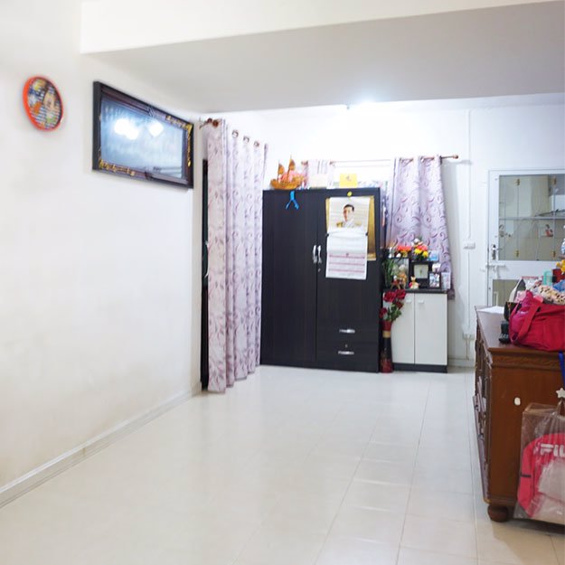 ถูกสุดคุ้มทาวน์เฮ้าส์หลังริม-396ตรว-มพฤกษา75-ซหมอศรี-สามพราน-ขายขาดทุน-199ลบเท่านั้น