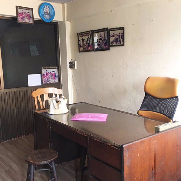 ขายตึก3ชั้น-2คูหา-52ตรว-ปากซอยหมอศรี-สามพราน-ติดถนนเพชรเกษม-ทำเลค้าขาย-ราคาคุยกันได้ค่ะ