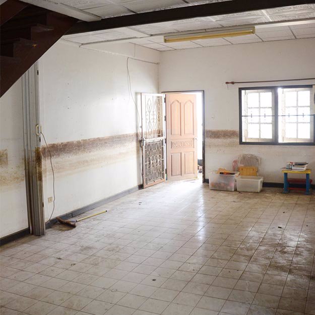 ขายทาวน์เฮ้าส์29ตรว-มธนากร2-บางกรวย-ลังมุม-ขายต่ำกว่าราคาประเมิน