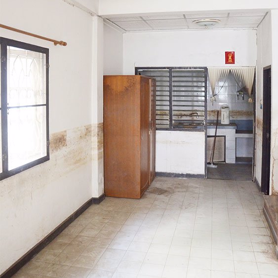 ขายทาวน์เฮ้าส์29ตรว-มธนากร2-บางกรวย-ลังมุม-ขายต่ำกว่าราคาประเมิน