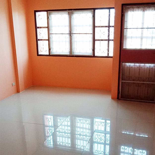 ขายทาวน์เฮ้าส์3ชั้น-16ตรว-มอู่ทองเพลส2-ซอยเปียร์นนท์-ถนนลำลูกกา-ปรับปรุงใหม่-ราคาคุยกันได้ครับ