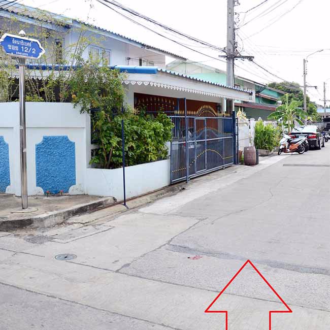 ขายบ้านเดี่ยว40ตรว-มรัตนาธิเบศร์-จัดกู้ให้-ราคาคุยกันได้ครับ