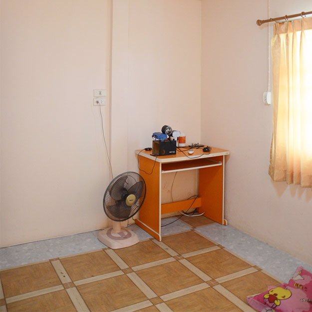 ขายบ้านเดี่ยว40ตรว-มรัตนาธิเบศร์-จัดกู้ให้-ราคาคุยกันได้ครับ