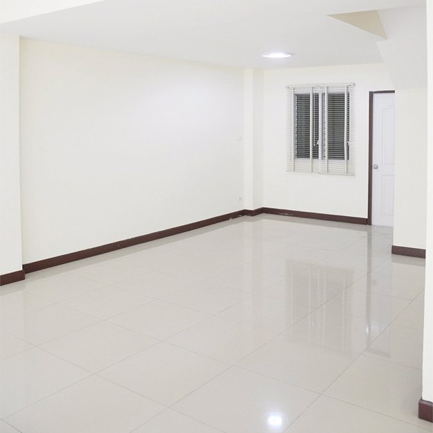 ขาย-ให้เช่าทาวน์โฮม4ชั้น-203ตรว-มปรัชญาโฮมทาวน์-หลังมุม-สภาพดี-พทใช้สอยเยอะ-ราคาคุยกันได้ครับ