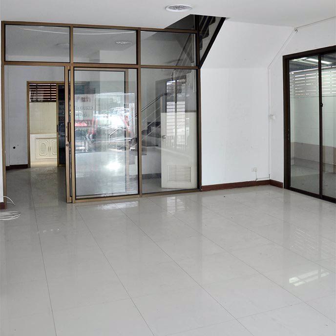 ขายอาคารพาณิชย์4ชั้น-41ตรว-ซอยสตรีวิทยา12-หลังมุม-สภาพดี-ขายพร้อมผู้เช่า-ราคาคุยกันได้ครับ