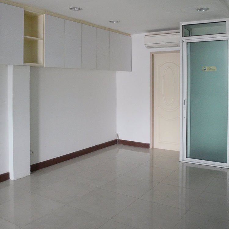 ขายอาคารพาณิชย์4ชั้น-41ตรว-ซอยสตรีวิทยา12-หลังมุม-สภาพดี-ขายพร้อมผู้เช่า-ราคาคุยกันได้ครับ