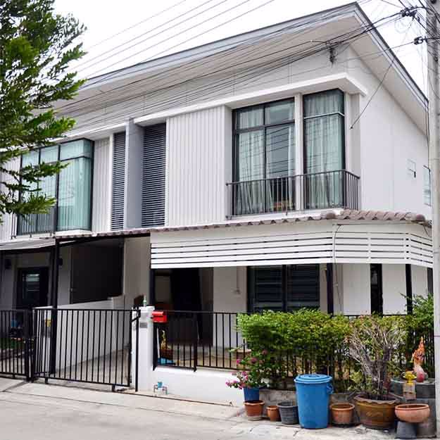 ขายทาวน์โฮม235ตรว-มพฤกษาวิลล์65-1-ศรีสมาน-หลังมุม-ขายต่ำกว่าราคาประเมิน